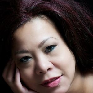 Meet your Posher, Toy